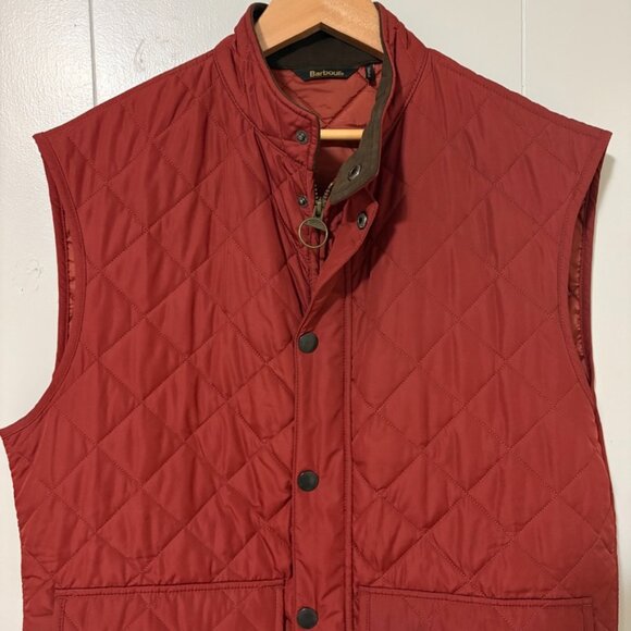 Barbour Lowerdale Quilted Gilet Vest XL Burgundy Burnt Orange Zip Lightweight - Picture 3 of 14